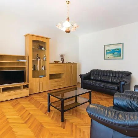 Pet Friendly In With House Sea View 3*