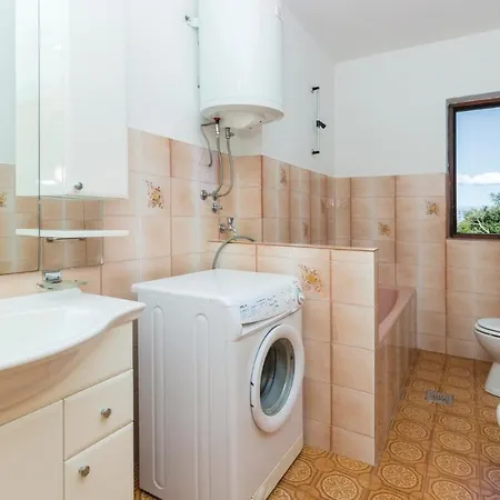 Pet Friendly In With House Sea View 3*