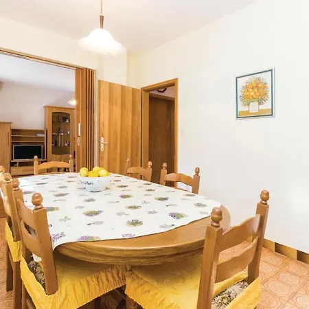 Pet Friendly In With House Sea View 호텔 칼리